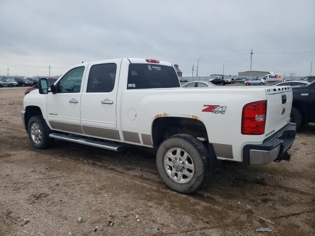 1GC4K1E88CF236610 - 2012 CHEVROLET SILVERADO K3500 LTZ WHITE photo 2