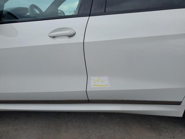 5UXCX6C04N9K06821 - 2022 BMW X7 M50I WHITE photo 13