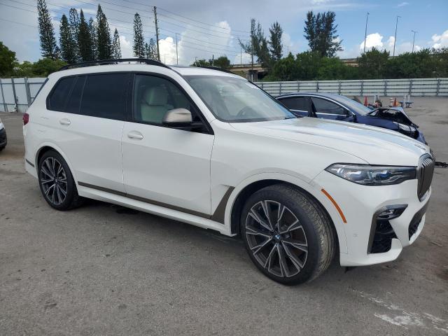 5UXCX6C04N9K06821 - 2022 BMW X7 M50I WHITE photo 4