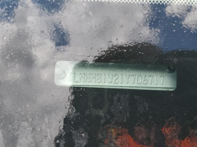 1LNHM81W21Y706717 - 2001 LINCOLN TOWN CAR EXECUTIVE WHITE photo 12