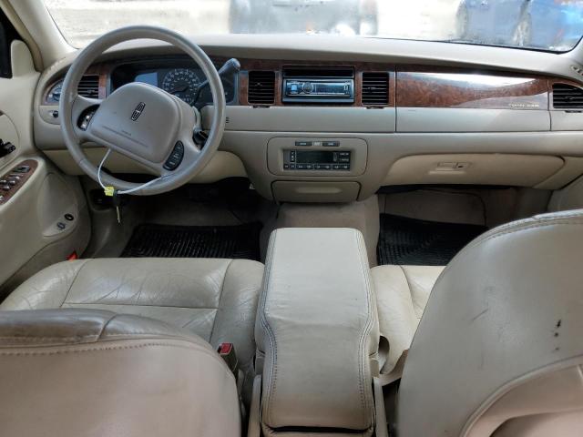 1LNHM81W21Y706717 - 2001 LINCOLN TOWN CAR EXECUTIVE WHITE photo 8