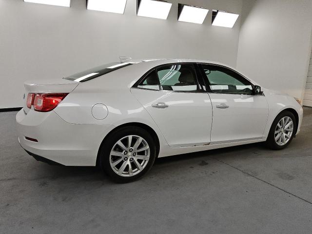 1G11F5SL3FF264982 - 2015 CHEVROLET MALIBU LTZ WHITE photo 3