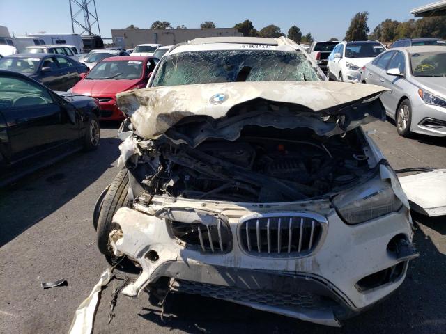 WBXHT3C30H5F73549 - 2017 BMW X1 XDRIVE28I WHITE photo 5