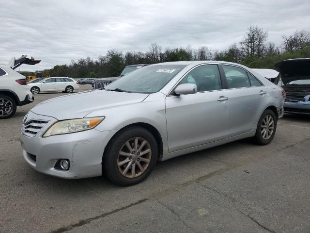 4T1BF3EK7BU651877 - 2011 TOYOTA CAMRY BASE SILVER photo 1