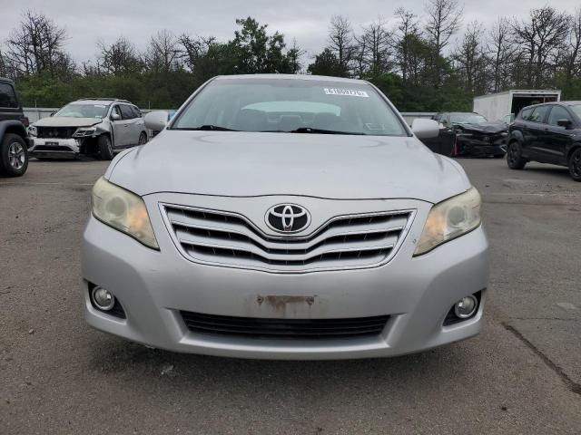 4T1BF3EK7BU651877 - 2011 TOYOTA CAMRY BASE SILVER photo 5