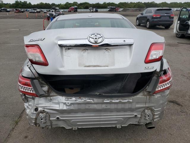 4T1BF3EK7BU651877 - 2011 TOYOTA CAMRY BASE SILVER photo 6