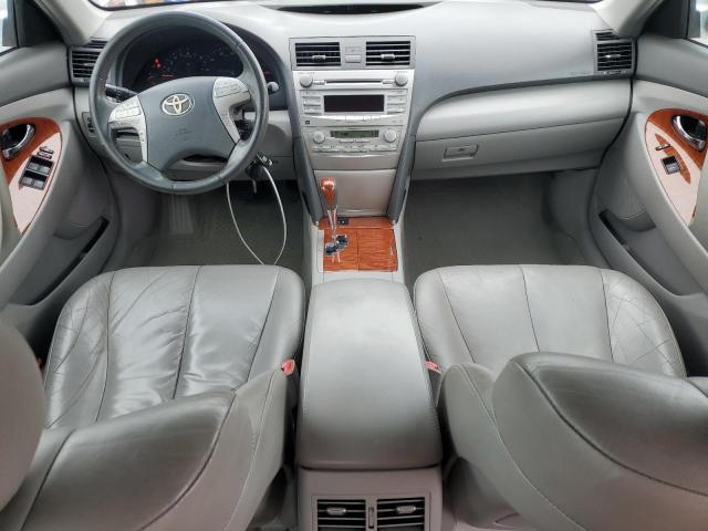 4T1BF3EK7BU651877 - 2011 TOYOTA CAMRY BASE SILVER photo 8