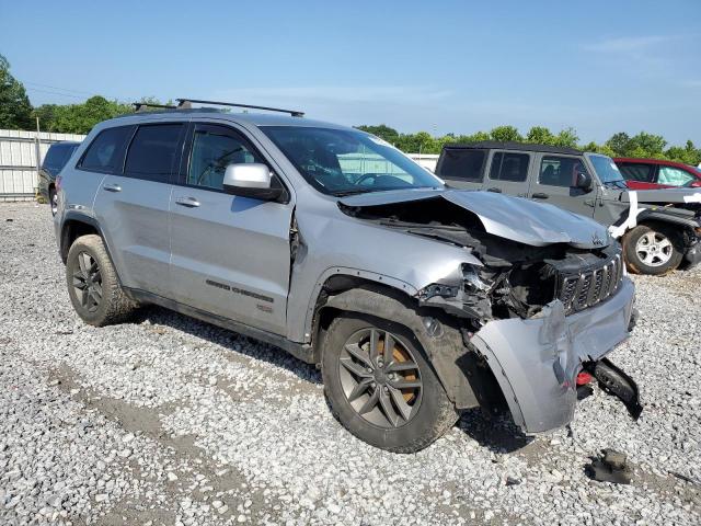 1C4RJEAG0HC609368 - 2017 JEEP GRAND CHEROKEE LAREDO 银色 照片 4