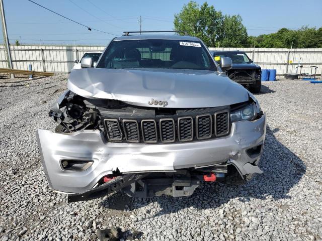 1C4RJEAG0HC609368 - 2017 JEEP GRAND CHEROKEE LAREDO 银色 照片 5