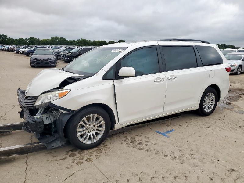 2017 TOYOTA SIENNA XLE, 