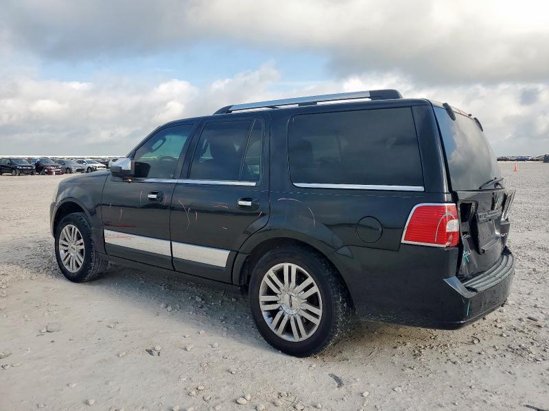 5LMJJ2H58AEJ00180 - 2010 LINCOLN NAVIGATOR BLACK photo 2