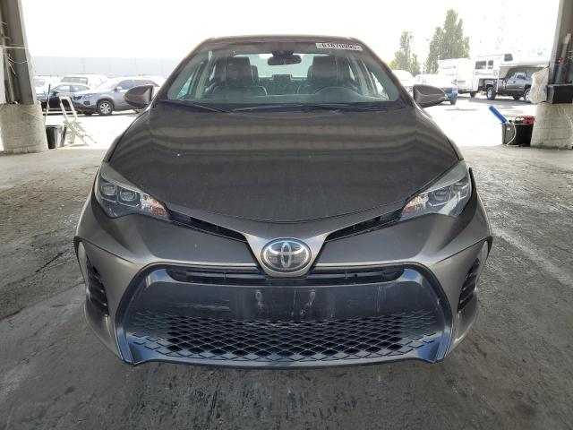 5YFBURHE1KP863545 - 2019 TOYOTA COROLLA L BROWN photo 5