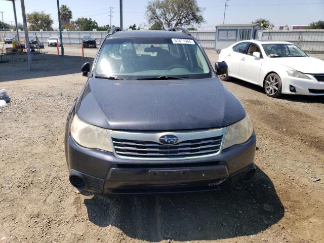 JF2SH6BC8AH806636 - 2010 SUBARU FORESTER XS Schwarz Foto 5