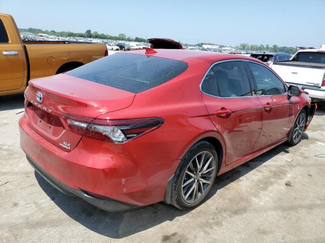 4T1F31AK6PU048317 - 2023 TOYOTA CAMRY XLE RED photo 3