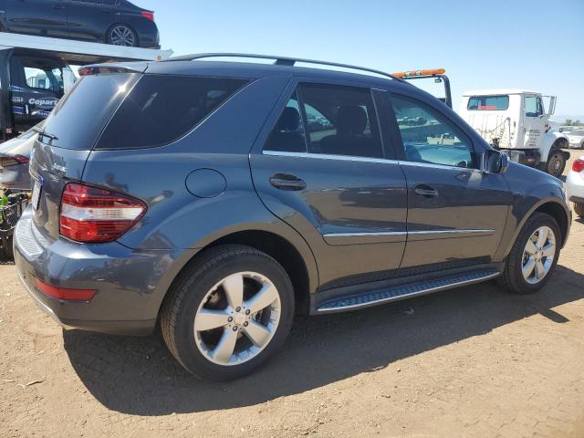 4JGBB8GBXAA622928 - 2010 MERCEDES-BENZ ML 350 4MATIC CHARCOAL photo 3