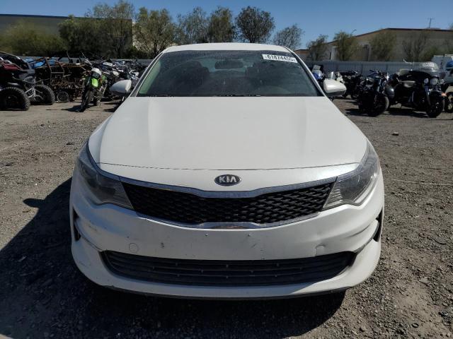 KNAGT4L30J5199071 - 2018 KIA OPTIMA LX თეთრი ფოტო 5