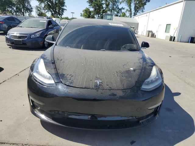 5YJ3E1EB7JF184712 - 2018 TESLA MODEL 3 Սև լուսանկար 5