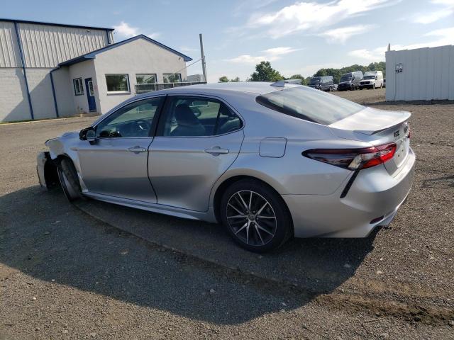 4T1G11AK4RU882860 - 2024 TOYOTA CAMRY SE NIGHT SHADE SILVER photo 2