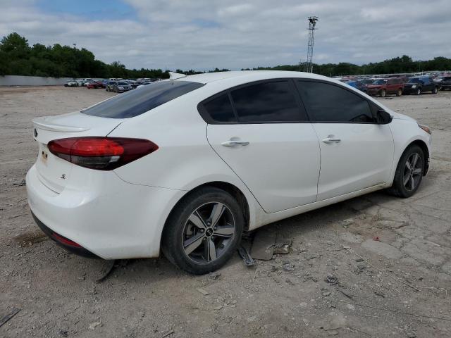 3KPFL4A75JE243803 - 2018 KIA FORTE LX WHITE photo 3