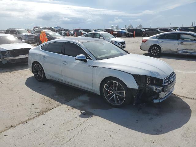 WAUC4CF52JA117965 - 2018 AUDI S5 PRESTIGE WHITE photo 4