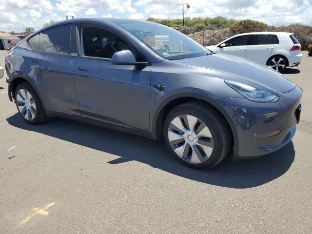 7SAYGDEE8PA156079 - 2023 TESLA MODEL Y GRAY photo 4