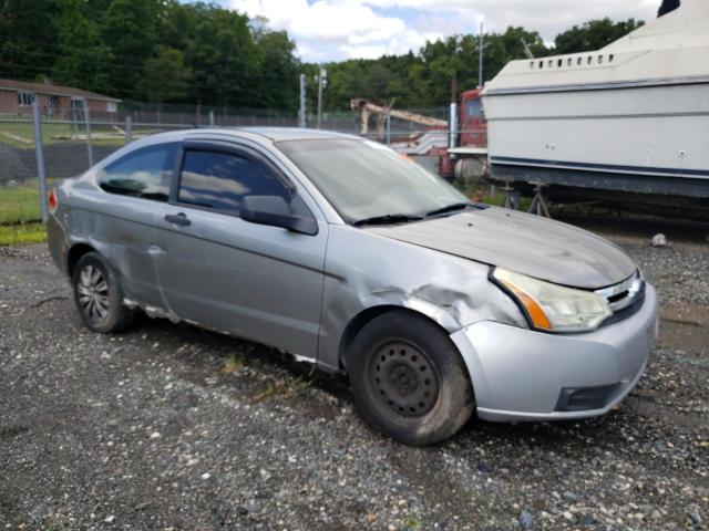 1FAHP32NX8W258551 - 2008 FORD FOCUS S/SE SILVER photo 4