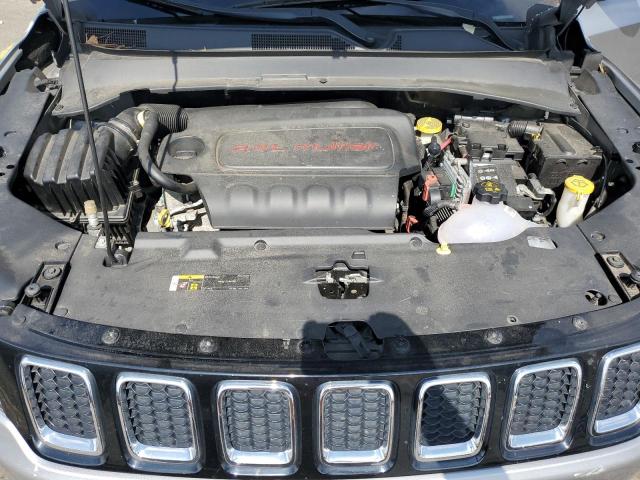 3C4NJDBBXJT201921 - 2018 JEEP COMPASS LATITUDE SILVER photo 12