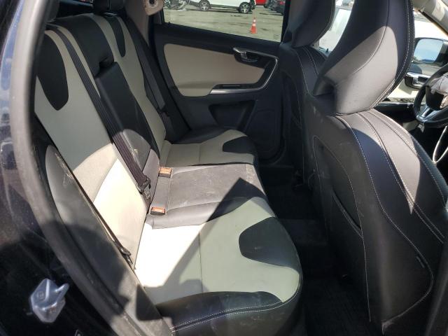 YV440MRR4H2016578 - 2017 VOLVO XC60 T5 DYNAMIC შავი ფოტო 11