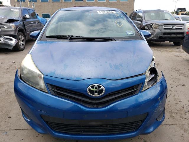 JTDKTUD36CD522463 - 2012 TOYOTA YARIS BLUE photo 5