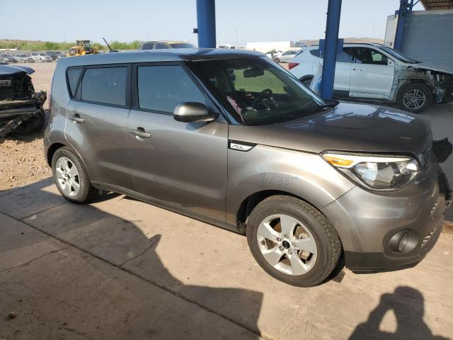 KNDJN2A29J7608058 - 2018 KIA SOUL BROWN photo 4