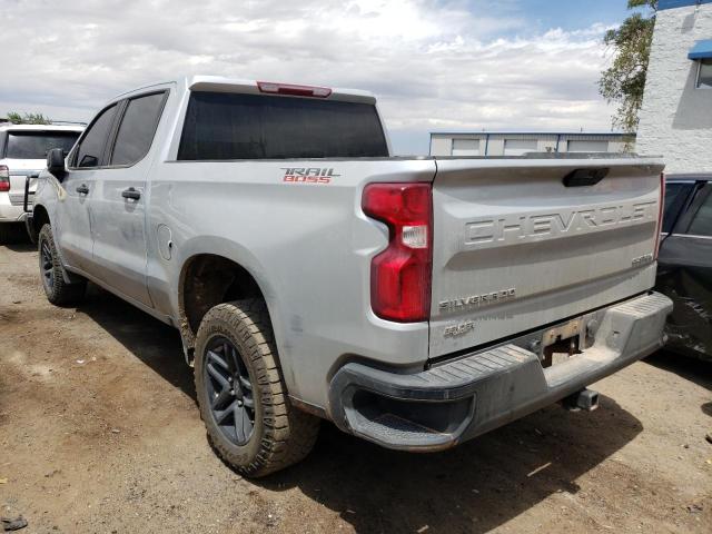 1GCPYCEK5NZ131740 - 2022 CHEVROLET SILVERADO K1500 TRAIL BOSS CUSTOM SILVER photo 2