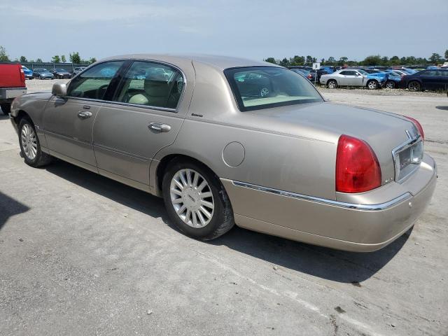 1LNHM81W63Y678178 - 2003 LINCOLN TOWN CAR EXECUTIVE GOLD photo 2