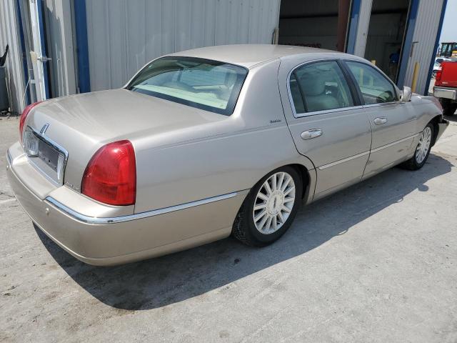 1LNHM81W63Y678178 - 2003 LINCOLN TOWN CAR EXECUTIVE GOLD photo 3