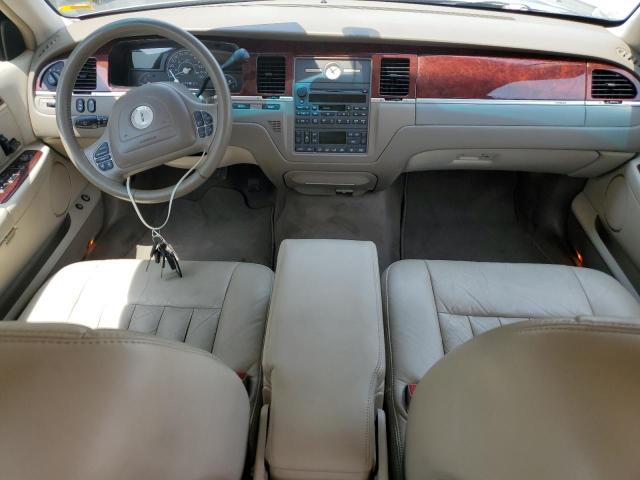 1LNHM81W63Y678178 - 2003 LINCOLN TOWN CAR EXECUTIVE GOLD photo 8