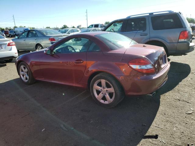 WDBWK54FX7F137632 - 2007 MERCEDES-BENZ SLK 280 BURGUNDY photo 2