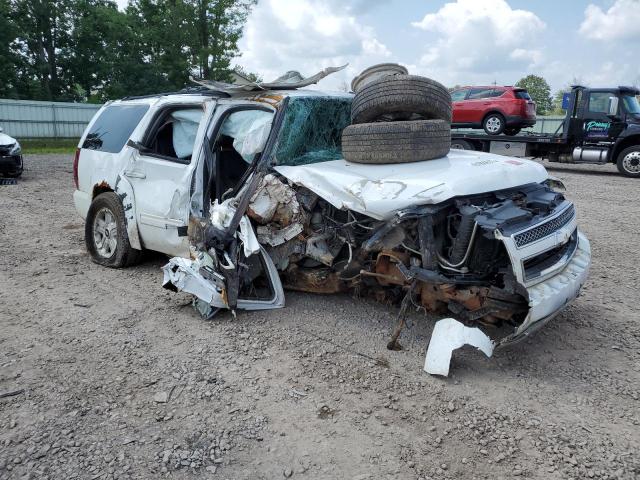 1GNSKBE08CR215253 - 2012 CHEVROLET TAHOE K1500 LT WHITE photo 4