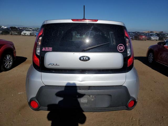 KNDJN2A22G7849646 - 2016 KIA SOUL SILVER photo 6