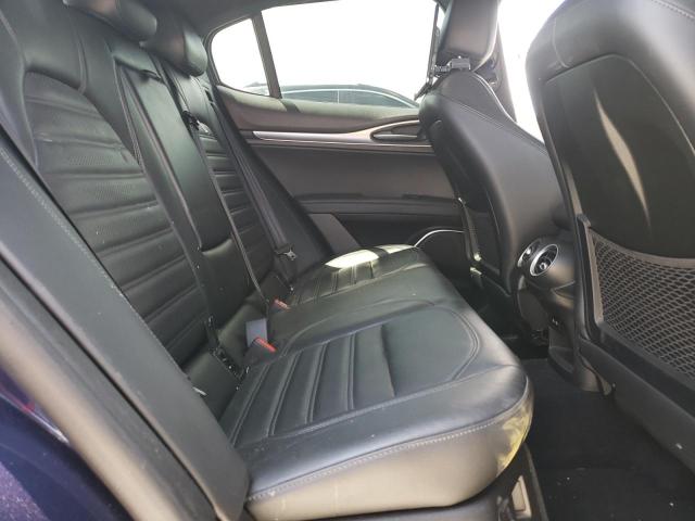ZASFAKNN9J7B98570 - 2018 ALFA ROMEO STELVIO TI SPORT BLUE photo 11