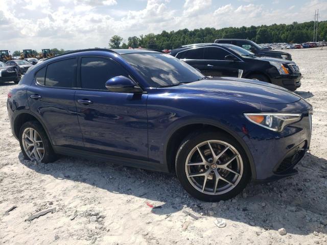 ZASFAKNN9J7B98570 - 2018 ALFA ROMEO STELVIO TI SPORT BLUE photo 4