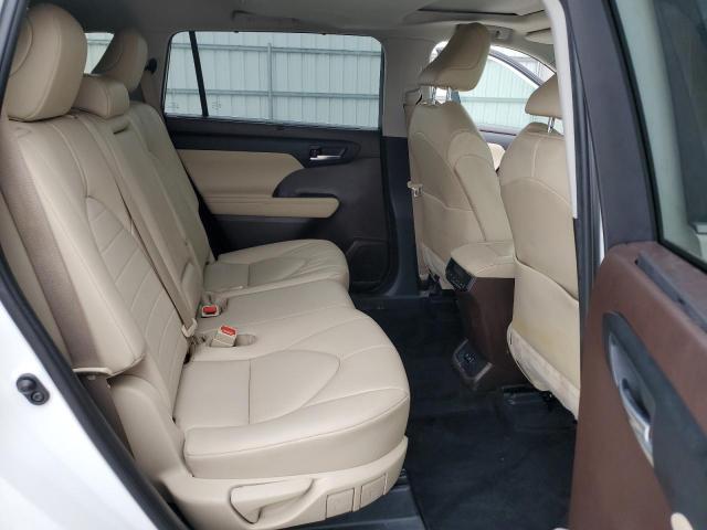 5TDGZRBH6MS131478 - 2021 TOYOTA HIGHLANDER XLE 白色 照片 11