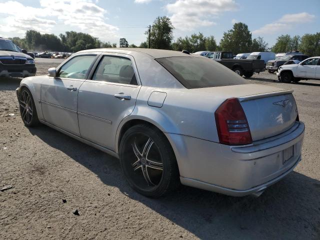 2C3LA73WX6H211699 - 2006 CHRYSLER 300C SRT-8 SILVER photo 2