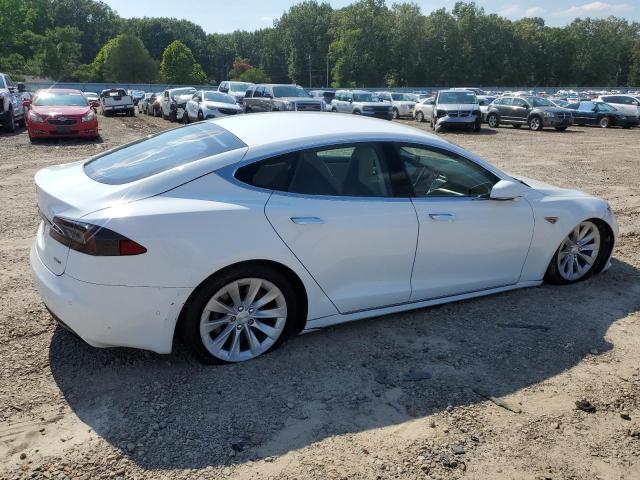 5YJSA1E28GF153842 - 2016 TESLA MODEL S WHITE photo 3