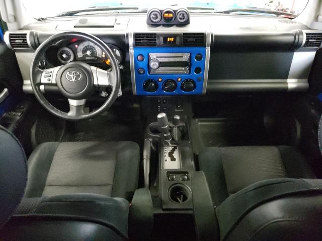 JTEBU11F270089582 - 2007 TOYOTA FJ CRUISER BLUE photo 8