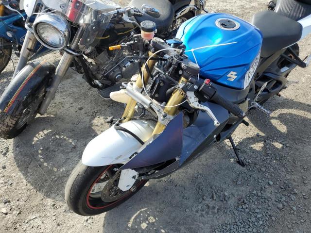 JS1GR7MA6B2102680 - 2011 SUZUKI GSX750 BLUE photo 9