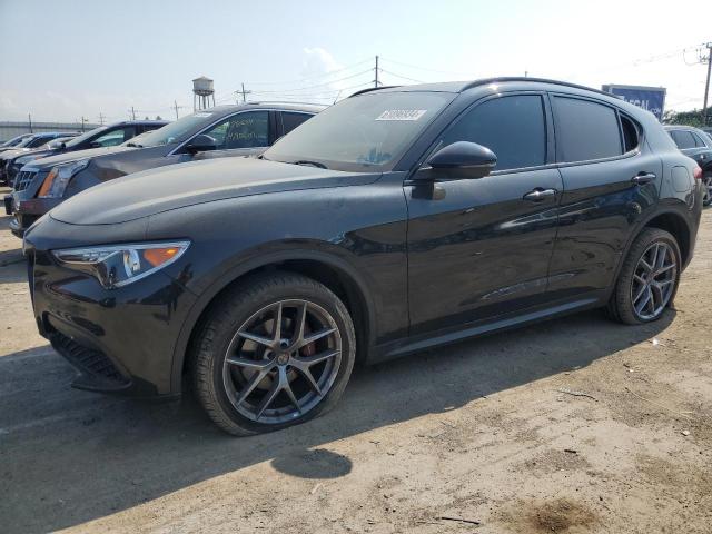 ZASFAKPN8J7B87377 - 2018 ALFA ROMEO STELVIO SPORT Schwarz Foto 1