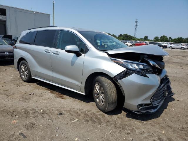 5TDBRKEC1MS052723 - 2021 TOYOTA SIENNA LE ვერცხლისფერი ფოტო 4