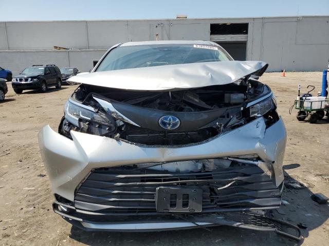 5TDBRKEC1MS052723 - 2021 TOYOTA SIENNA LE ვერცხლისფერი ფოტო 5