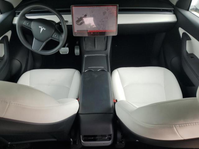 7SAYGDEF5NF391788 - 2022 TESLA MODEL Y WHITE photo 8