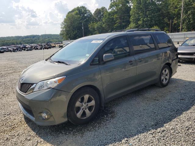 5TDKK3DC0ES420869 - 2014 TOYOTA SIENNA LE GREEN photo 1