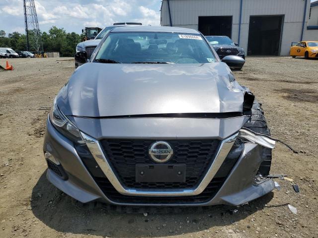 1N4BL4BV6KC230701 - 2019 NISSAN ALTIMA S GRAY photo 5